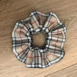 ELIZA Cream Tartan Scrunchie